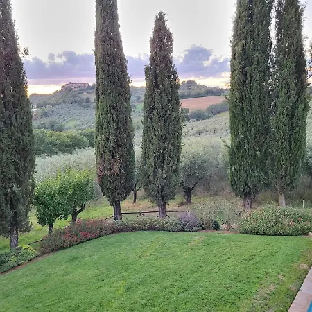 Le Caselle * Gualdo Cattaneo